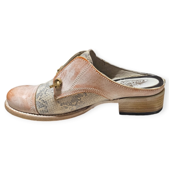 Freebird by Steven Malena Weathered Leather Mule Style Oxford Shoes - Picture 6 of 12